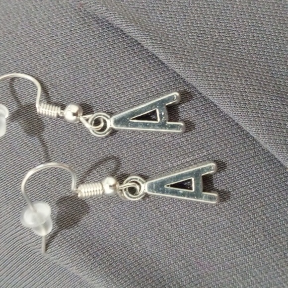 Letter A earings - Picture 3 of 3